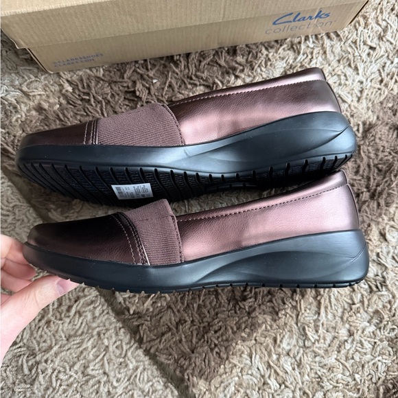 Clarks Kaetlyn Rhea Bronze Metallic Size 7 Stylish High Quality Comfort - Picture 2 of 7